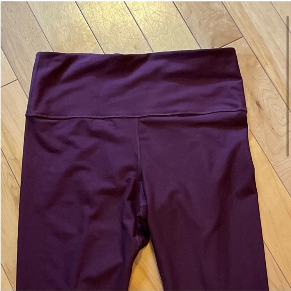 Savage x Fenty Sport Maroon leggings size large (US 8-10) - Picture 3 of 7